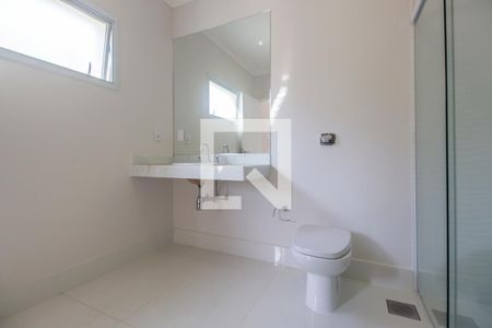 Casa de condomínio à venda com 470m², 5 quartos e 4 vagasBanheiro da Suíte 2