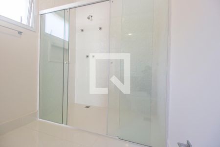 Casa de condomínio à venda com 470m², 5 quartos e 4 vagasBanheiro da Suíte 4