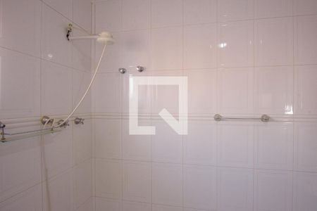 Casa à venda com 270m², 4 quartos e 4 vagas Casa à venda com 270m², 4 quartos e 4 vagasBanheiro da Suíte