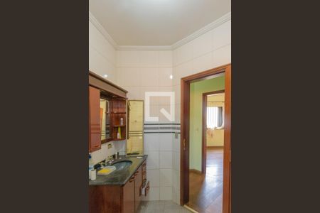 Casa à venda com 270m², 4 quartos e 4 vagas Casa à venda com 270m², 4 quartos e 4 vagasBanheiro