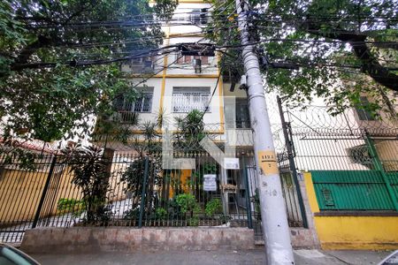 Apartamento à venda com 114m², 3 quartos e 1 vaga Apartamento à venda com 114m², 3 quartos e 1 vagaFachada