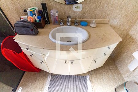 Apartamento para alugar com 281m², 3 quartos e 3 vagas Apartamento para alugar com 281m², 3 quartos e 3 vagasBanheiro da Suíte