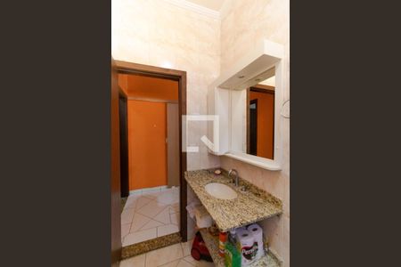 Casa à venda com 202m², 5 quartos e 4 vagas Casa à venda com 202m², 5 quartos e 4 vagasBanheiro 01