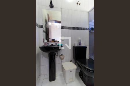 Casa à venda com 202m², 5 quartos e 4 vagas Casa à venda com 202m², 5 quartos e 4 vagasBanheiro da Suíte 02