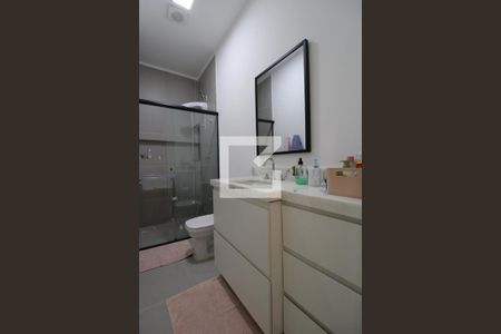 Casa à venda com 320m², 3 quartos e 4 vagasBanheiro Social