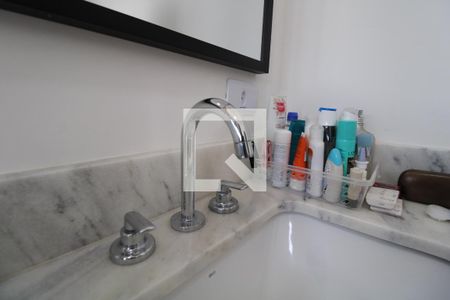 Casa à venda com 320m², 3 quartos e 4 vagasBanheiro da Suíte