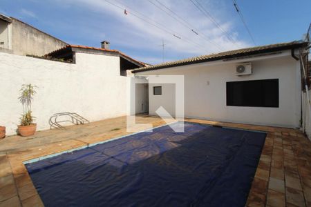 Casa à venda com 320m², 3 quartos e 4 vagasÁrea de lazer - piscina