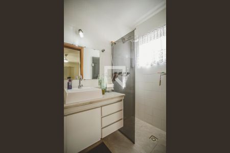 Casa à venda com 500m², 4 quartos e 4 vagas Casa à venda com 500m², 4 quartos e 4 vagasBanheiro Suíte