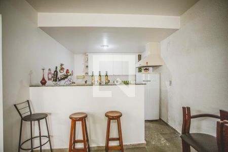 Casa à venda com 500m², 4 quartos e 4 vagas Casa à venda com 500m², 4 quartos e 4 vagasSalão de Festas - Cozinha