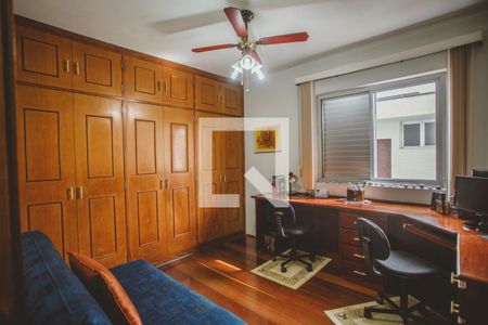 Casa à venda com 500m², 4 quartos e 4 vagas Casa à venda com 500m², 4 quartos e 4 vagasQuarto 3