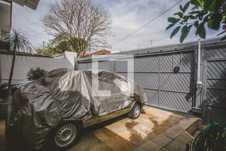 Casa à venda com 500m², 4 quartos e 4 vagas Casa à venda com 500m², 4 quartos e 4 vagasGaragem