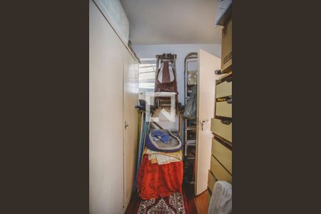 Casa à venda com 500m², 4 quartos e 4 vagas Casa à venda com 500m², 4 quartos e 4 vagasQuarto de Serviço