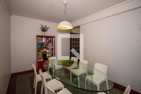 Casa de condomínio à venda com 1400m², 1 quarto e 4 vagas Casa de condomínio à venda com 1400m², 1 quarto e 4 vagasSala de Reunião
