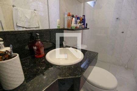 Casa de condomínio para alugar com 120m², 2 quartos e 2 vagasBanheiro da Suíte 1