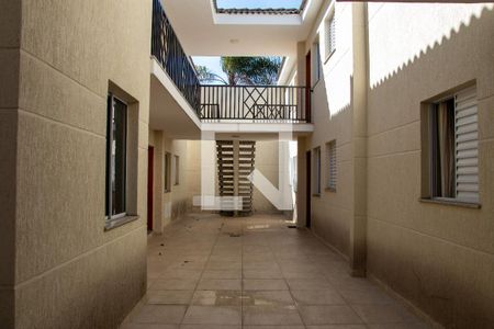 Casa de condomínio para alugar com 45m², 2 quartos e sem vaga Casa de condomínio para alugar com 45m², 2 quartos e sem vagaCorredor