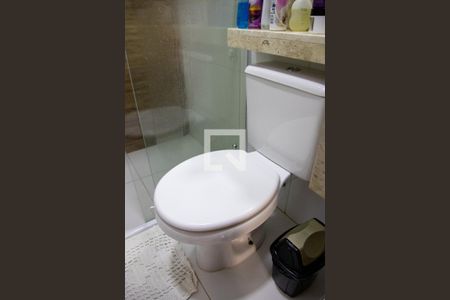 Casa de condomínio para alugar com 45m², 2 quartos e sem vaga Casa de condomínio para alugar com 45m², 2 quartos e sem vagaBanheiro