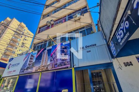 Apartamento à venda com 66m², 3 quartos e sem vaga Apartamento à venda com 66m², 3 quartos e sem vagaFachada