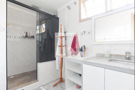 Casa à venda com 227m², 4 quartos e 2 vagas Casa à venda com 227m², 4 quartos e 2 vagasBanheiro da Suíte