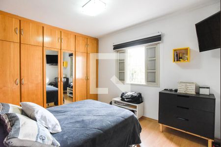 Casa à venda com 227m², 4 quartos e 2 vagas Casa à venda com 227m², 4 quartos e 2 vagasQuarto 3