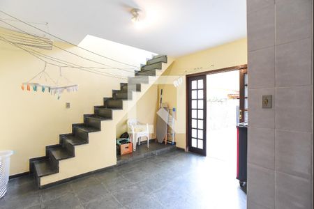 Casa à venda com 227m², 4 quartos e 2 vagas Casa à venda com 227m², 4 quartos e 2 vagasÁrea de Serviço