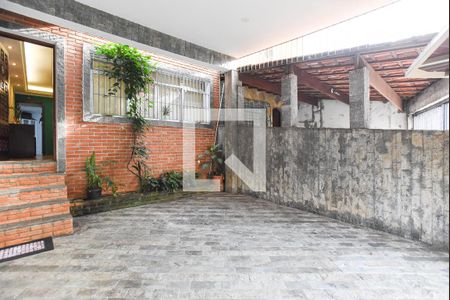 Casa à venda com 227m², 4 quartos e 2 vagas Casa à venda com 227m², 4 quartos e 2 vagasGaragem