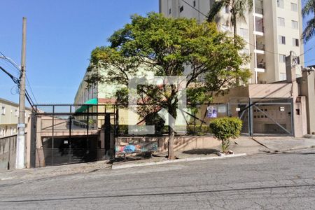 Casa de condomínio à venda com 108m², 2 quartos e 2 vagas Casa de condomínio à venda com 108m², 2 quartos e 2 vagasFachada