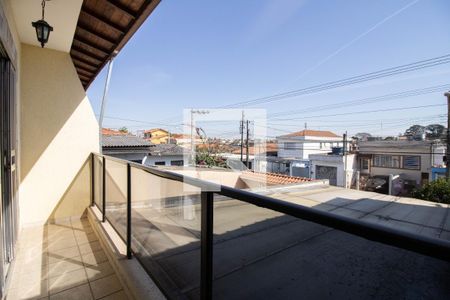 Casa à venda com 165m², 3 quartos e 4 vagas Casa à venda com 165m², 3 quartos e 4 vagasVaranda da Suíte