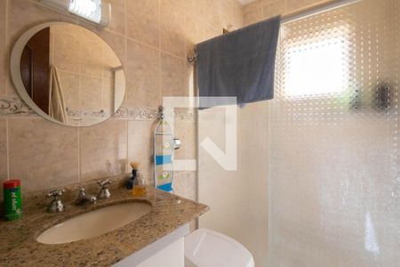 Casa à venda com 165m², 3 quartos e 4 vagas Casa à venda com 165m², 3 quartos e 4 vagasBanheiro