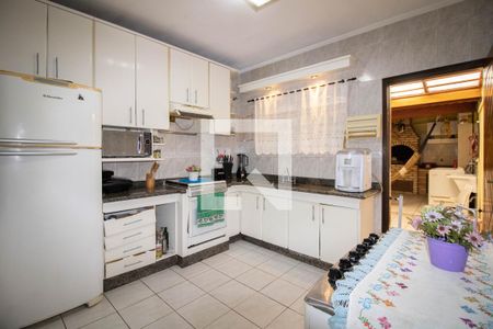 Casa à venda com 165m², 3 quartos e 4 vagas Casa à venda com 165m², 3 quartos e 4 vagasCozinha