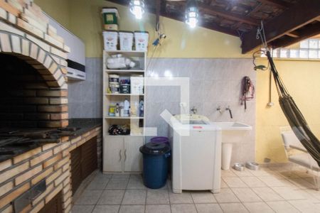 Casa à venda com 165m², 3 quartos e 4 vagas Casa à venda com 165m², 3 quartos e 4 vagasChurrasqueira / Área de Serviço