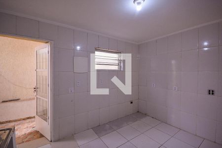 Sala/Cozinha de casa para alugar com 1 quarto, 46m² em Vila Brasilina, São Paulo