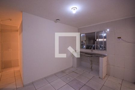 Sala/Cozinha de casa para alugar com 1 quarto, 46m² em Vila Brasilina, São Paulo
