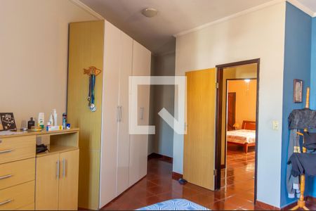 Casa à venda com 243m², 3 quartos e 3 vagasQuarto 1