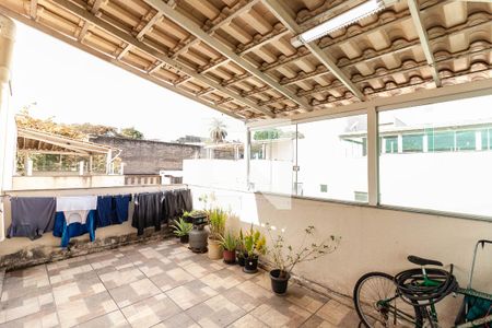 Apartamento à venda com 90m², 2 quartos e 1 vaga Apartamento à venda com 90m², 2 quartos e 1 vagaÁrea Externa