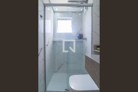 Apartamento à venda com 52m², 2 quartos e 1 vaga Apartamento à venda com 52m², 2 quartos e 1 vagaBanheiro