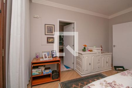 Casa à venda com 300m², 3 quartos e 4 vagasSuíte 3