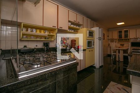 Casa à venda com 300m², 3 quartos e 4 vagasCozinha