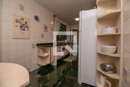 Casa à venda com 300m², 3 quartos e 4 vagasCozinha
