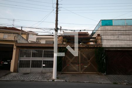 Casa à venda com 300m², 3 quartos e 4 vagasFachada