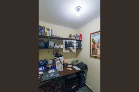 Casa à venda com 202m², 3 quartos e 8 vagas Casa à venda com 202m², 3 quartos e 8 vagasQuarto de Serviço Escritório