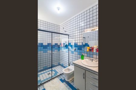 Casa à venda com 202m², 3 quartos e 8 vagas Casa à venda com 202m², 3 quartos e 8 vagasBanheiro da Suíte