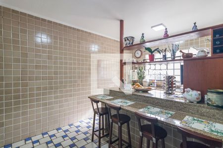 Casa à venda com 202m², 3 quartos e 8 vagas Casa à venda com 202m², 3 quartos e 8 vagasCozinha