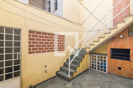 Casa à venda com 202m², 3 quartos e 8 vagas Casa à venda com 202m², 3 quartos e 8 vagasQuintal com Churrasqueira