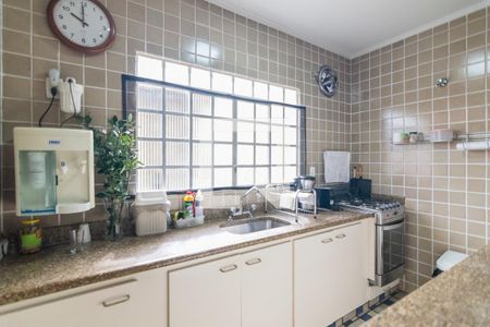 Casa à venda com 202m², 3 quartos e 8 vagas Casa à venda com 202m², 3 quartos e 8 vagasCozinha