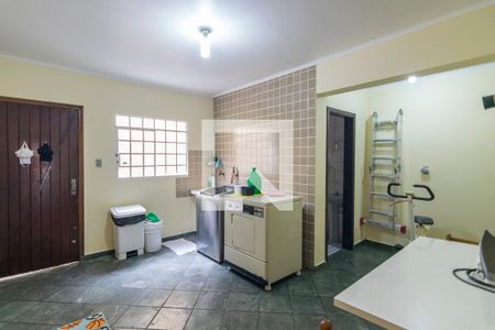 Casa à venda com 202m², 3 quartos e 8 vagas Casa à venda com 202m², 3 quartos e 8 vagasÁrea de Serviço