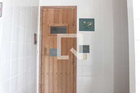 Apartamento à venda com 363m², 3 quartos e 3 vagas Apartamento à venda com 363m², 3 quartos e 3 vagasSaúna