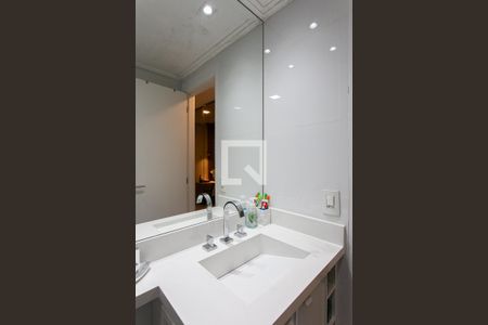 Apartamento à venda com 102m², 2 quartos e 2 vagas Apartamento à venda com 102m², 2 quartos e 2 vagasBanheiro da Suíte 1