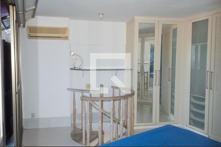 Apartamento à venda com 72m², 1 quarto e 1 vaga Apartamento à venda com 72m², 1 quarto e 1 vagaQuarto Suíte