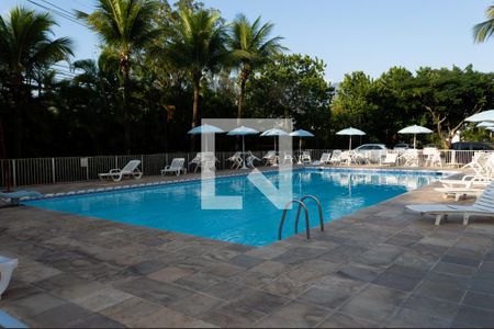 Apartamento à venda com 72m², 1 quarto e 1 vaga Apartamento à venda com 72m², 1 quarto e 1 vagaÁrea comum - Piscina