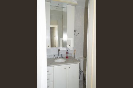 Apartamento à venda com 72m², 1 quarto e 1 vaga Apartamento à venda com 72m², 1 quarto e 1 vagaBanheiro da Suíte 1